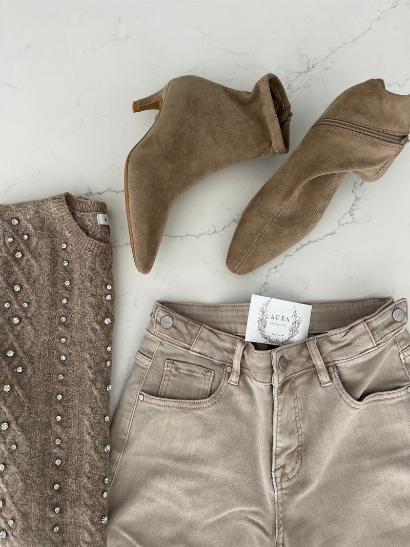 Mocha Bootie Lean