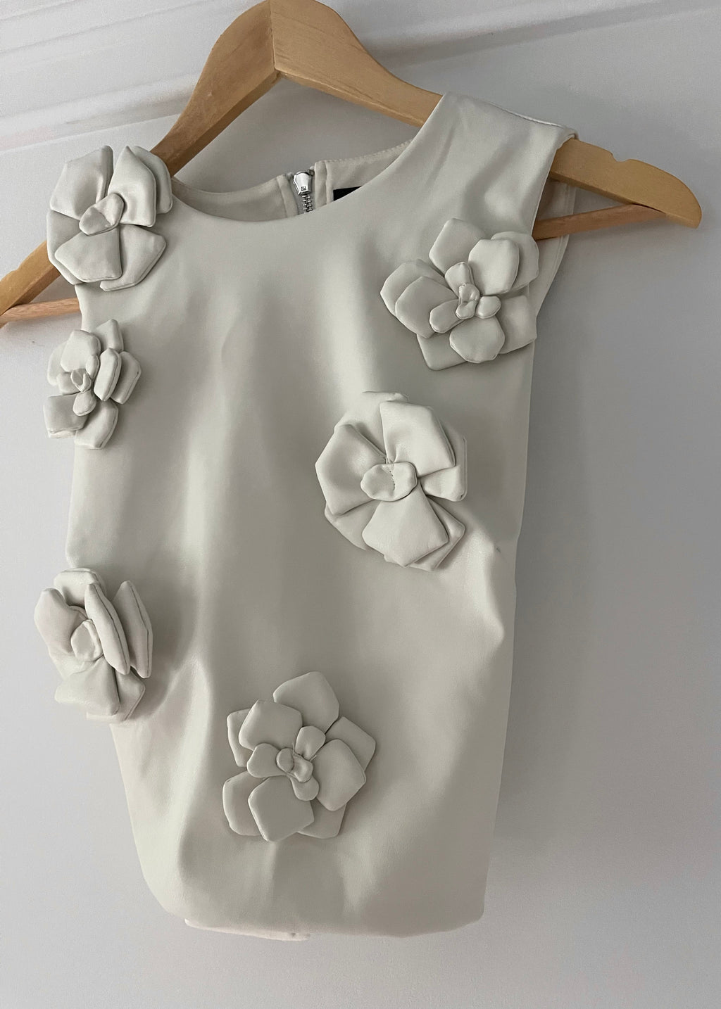 Oat Leather Paris Flower Top