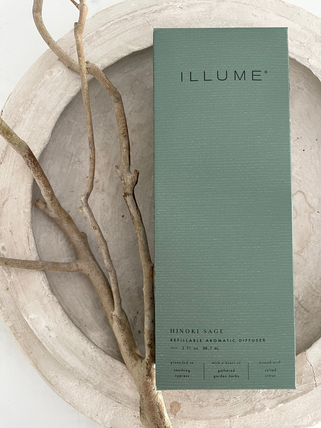 Z ZAura Illume Hinoki Sage Diffuser