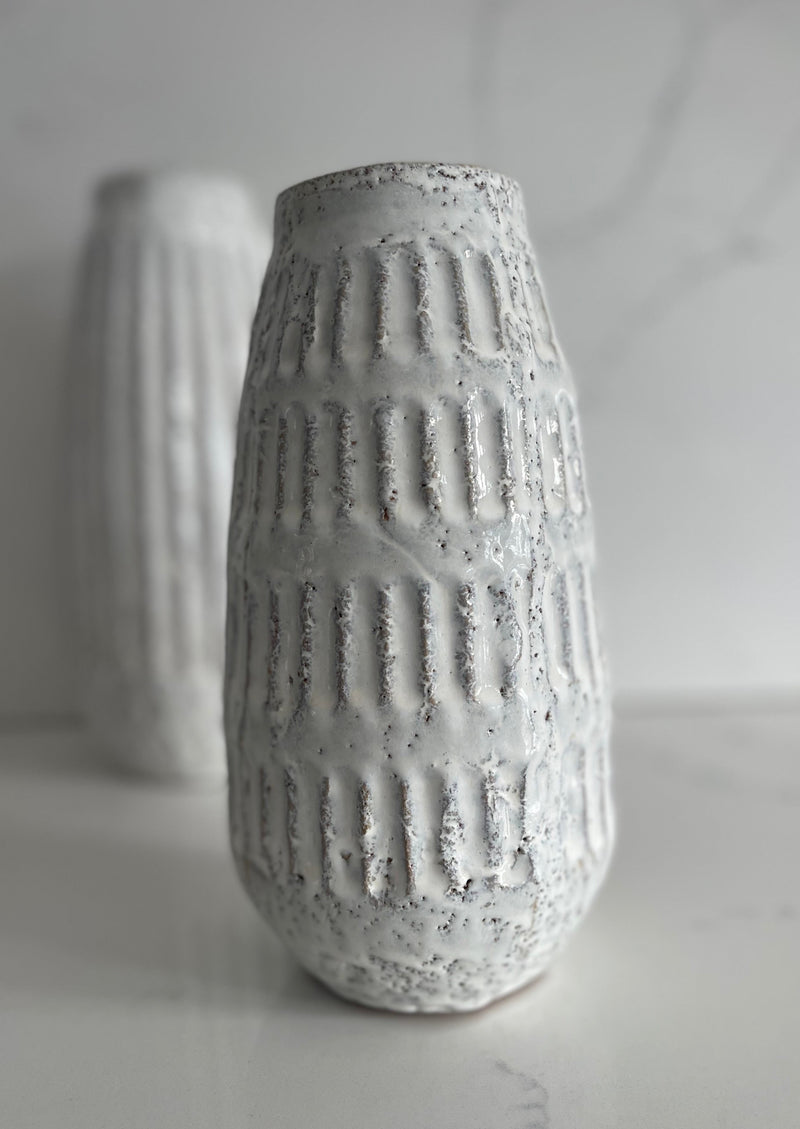 Z ZAura White & Gray Textured Vase